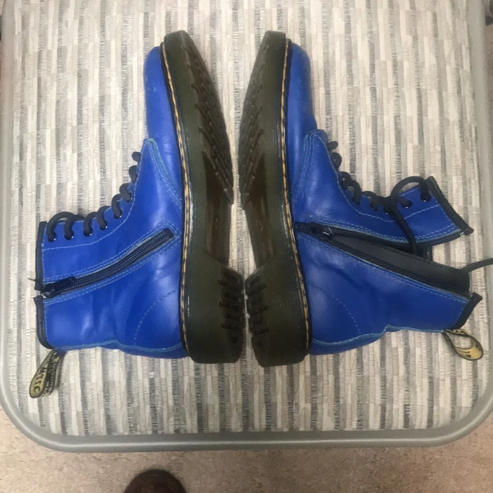 Dr martens 2/US child size used conditions